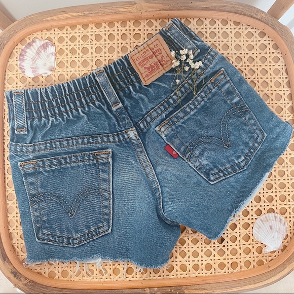 Levi's Other - Vintage elastic high waist cut off denim shorts